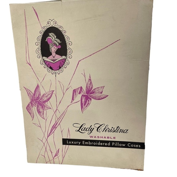 Lady Christina quality pillowcases set of two, made in Canada, 1960’s.! - Picture 1 of 4